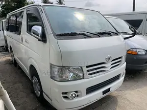 Toyota HiAce 2012 White