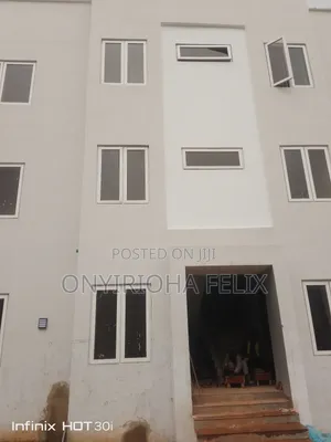 3bdrm Block of Flats in Bilard Estate, Life Camp for rent