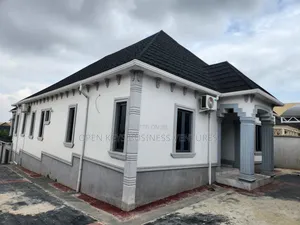Furnished 4bdrm Bungalow in Legalu, CHallenge / Ibadan for sale