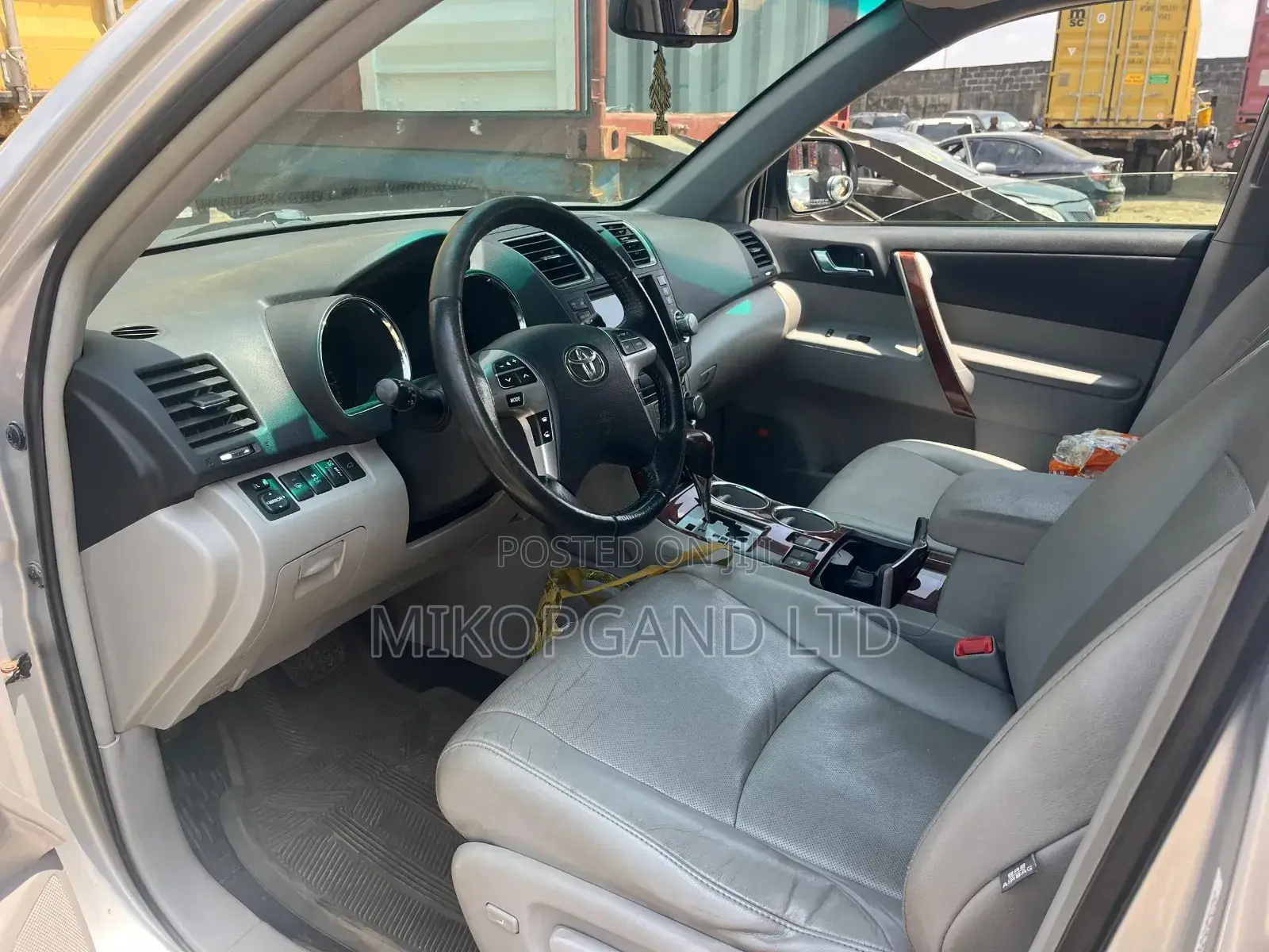 Toyota Highlander Limited 2012 Silver