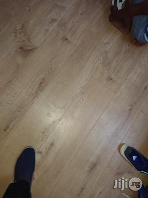 Wooden Flooring Tiles Laminated / Vinyl