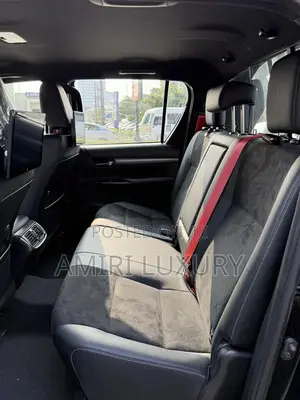 New Toyota Hilux 2025 Black