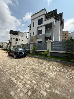 5bdrm Duplex in Guzape for sale