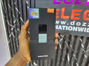 New Samsung Galaxy Z Flip 5 256 GB