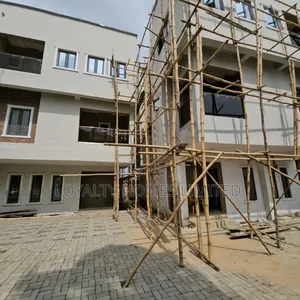 4bdrm Townhouse/Terrace In Gbagada For Sale