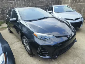 Toyota Corolla XLE 4dr Sedan (1.8L 4cyl CVT) 2017 Black