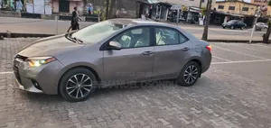 Toyota Corolla 2015 Gray