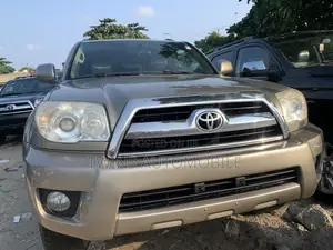 Toyota 4-Runner Limited 2008 Gold
