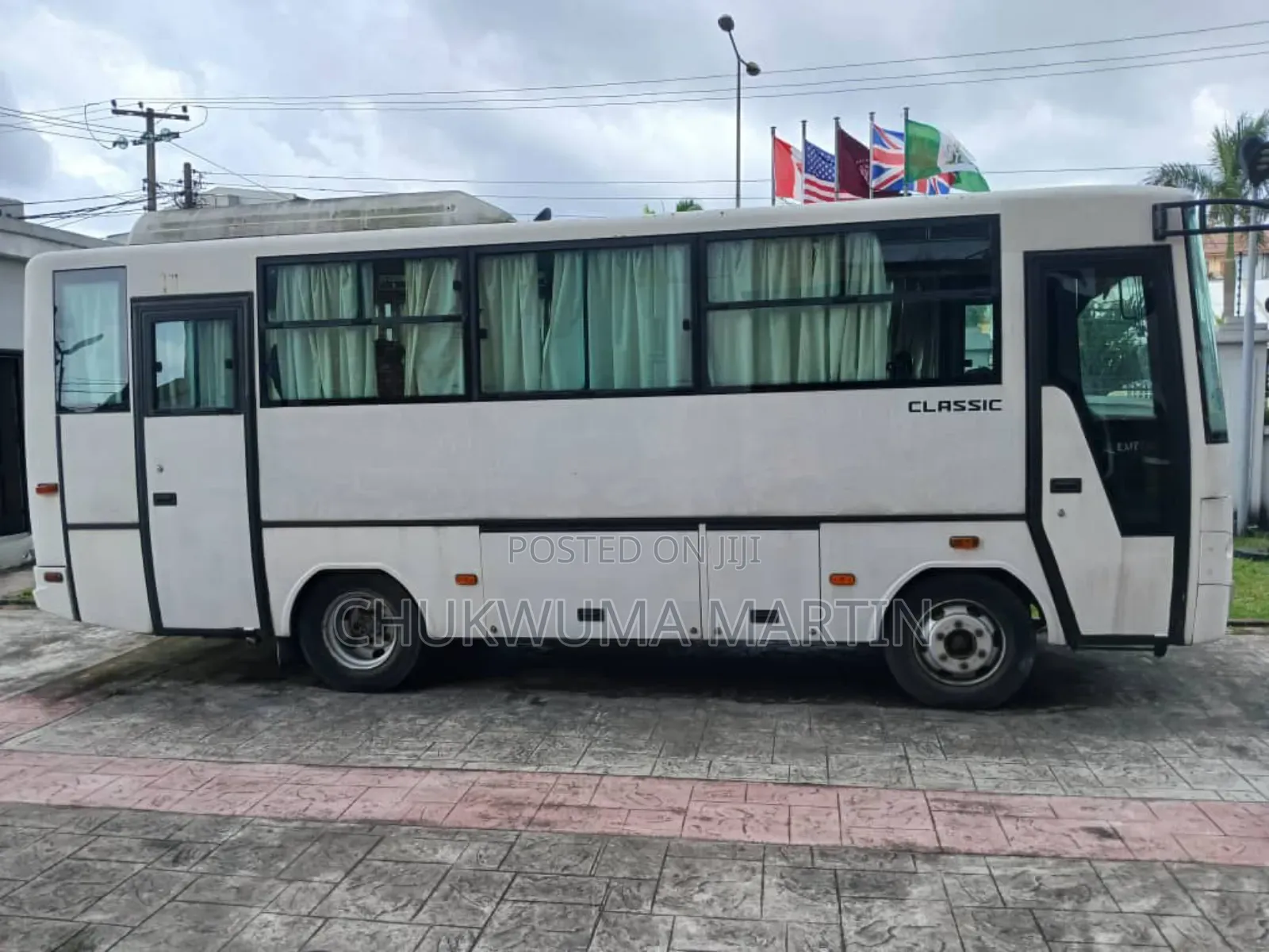 Isuzu Executive Bus 2018 White