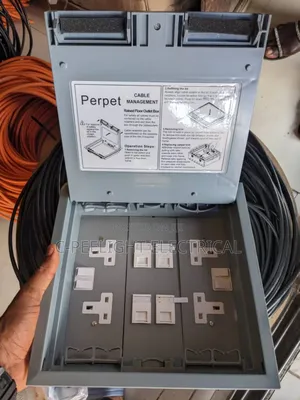 13a 4 Data Teeth Floor Box