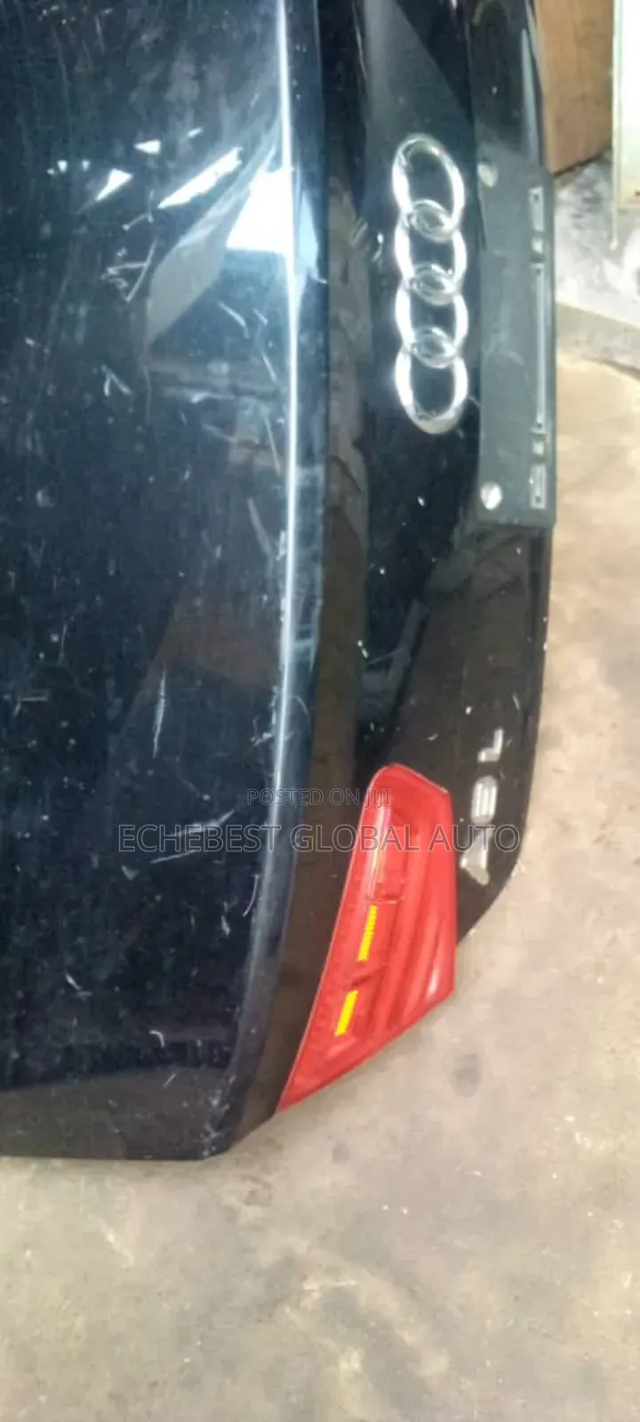 Audi A8l Boot . (2010 )