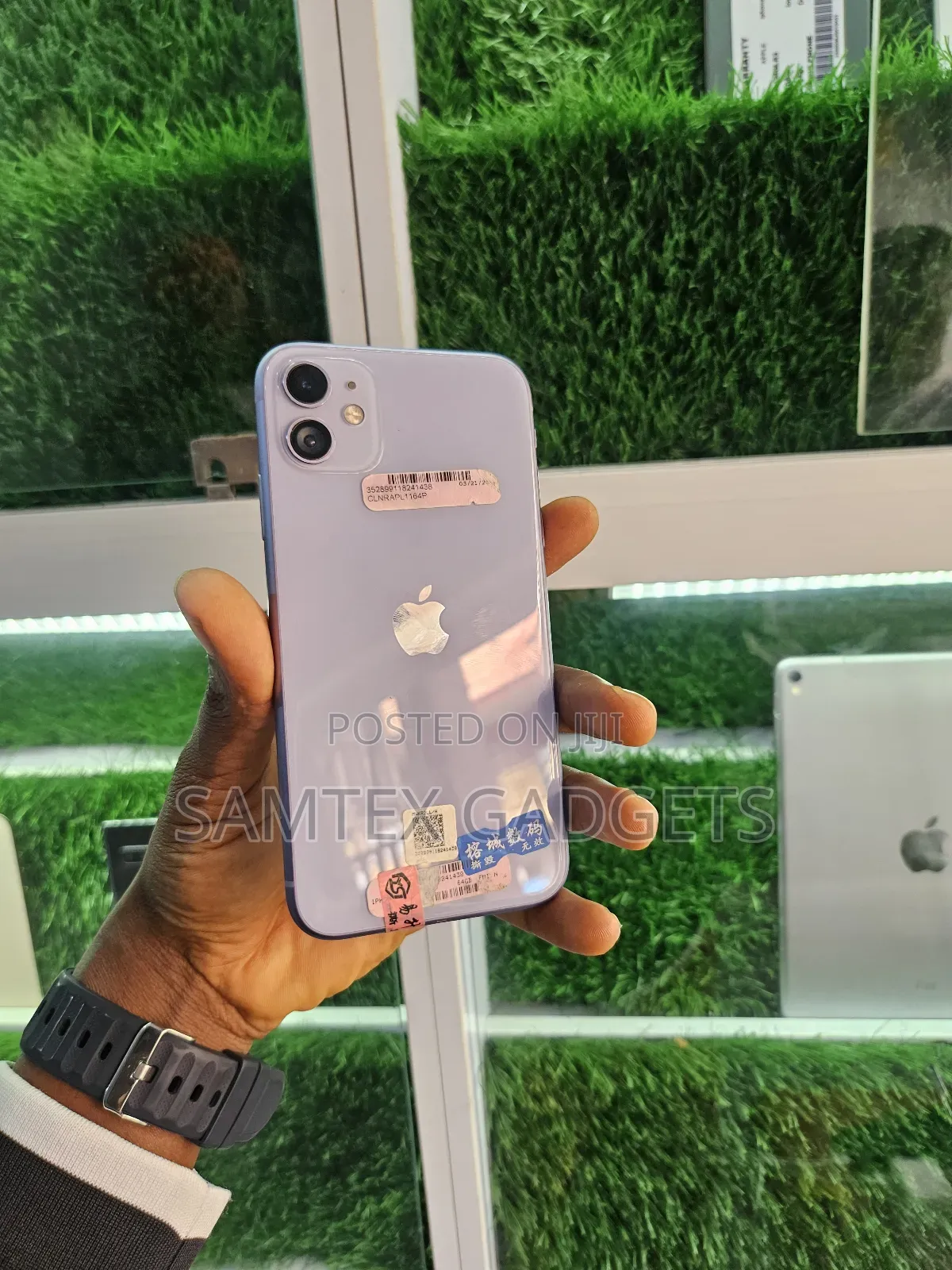 Apple iPhone 11 64 GB Purple