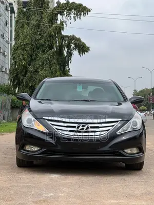 Hyundai Sonata Limited Sedan FWD (2.4L 4cyl 5A) 2010 Black