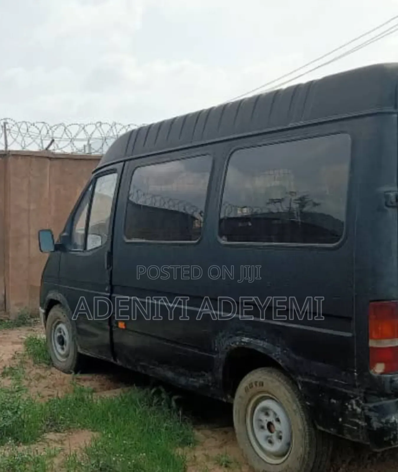 Ford Transit 1999 Black