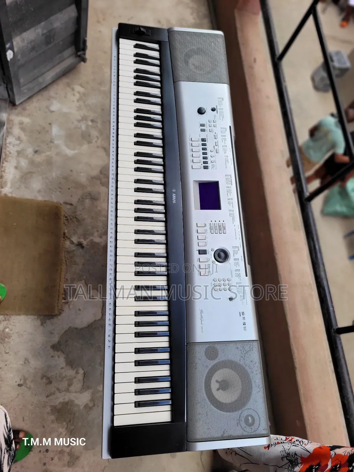 Yamaha DGX 530