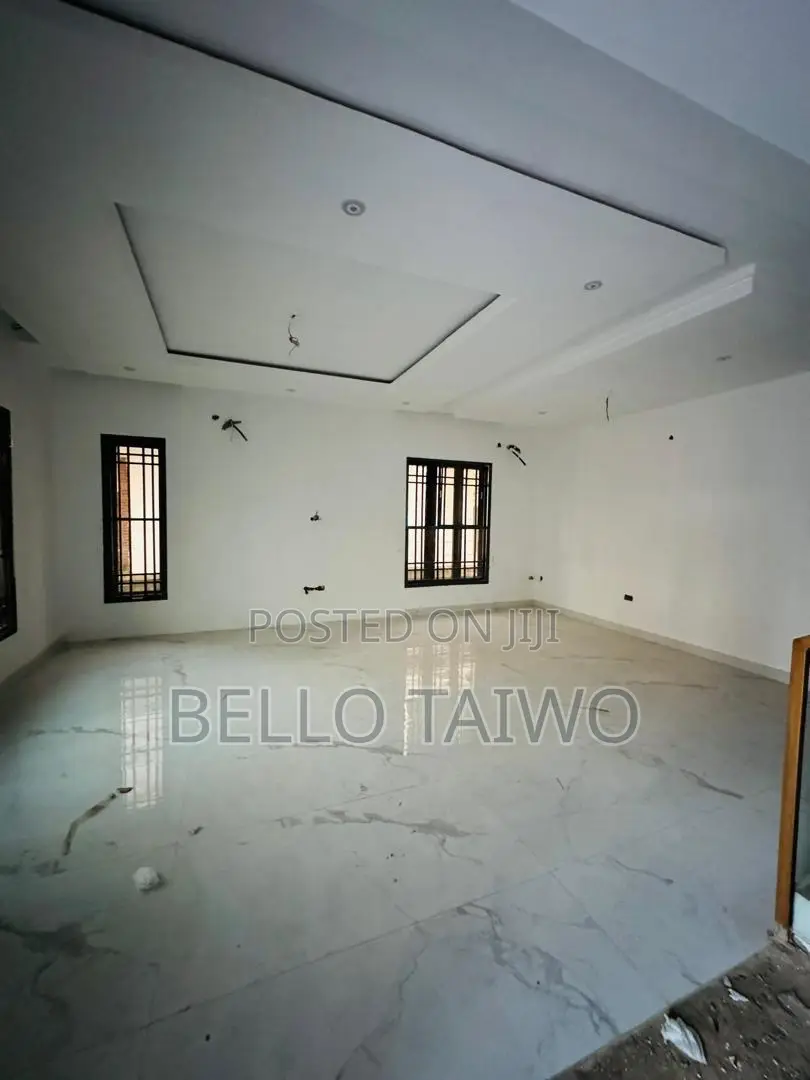 Fully Detached New 4 Bedrooms for Sell