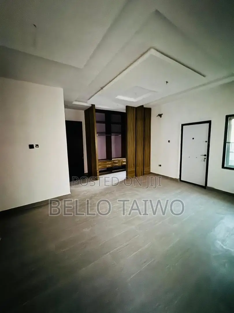 Fully Detached New 4 Bedrooms for Sell