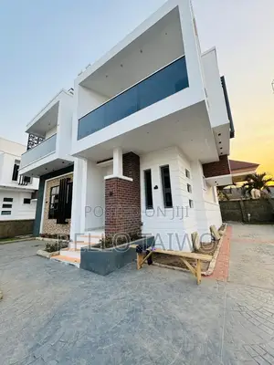 Fully Detached New 4 Bedrooms for Sell