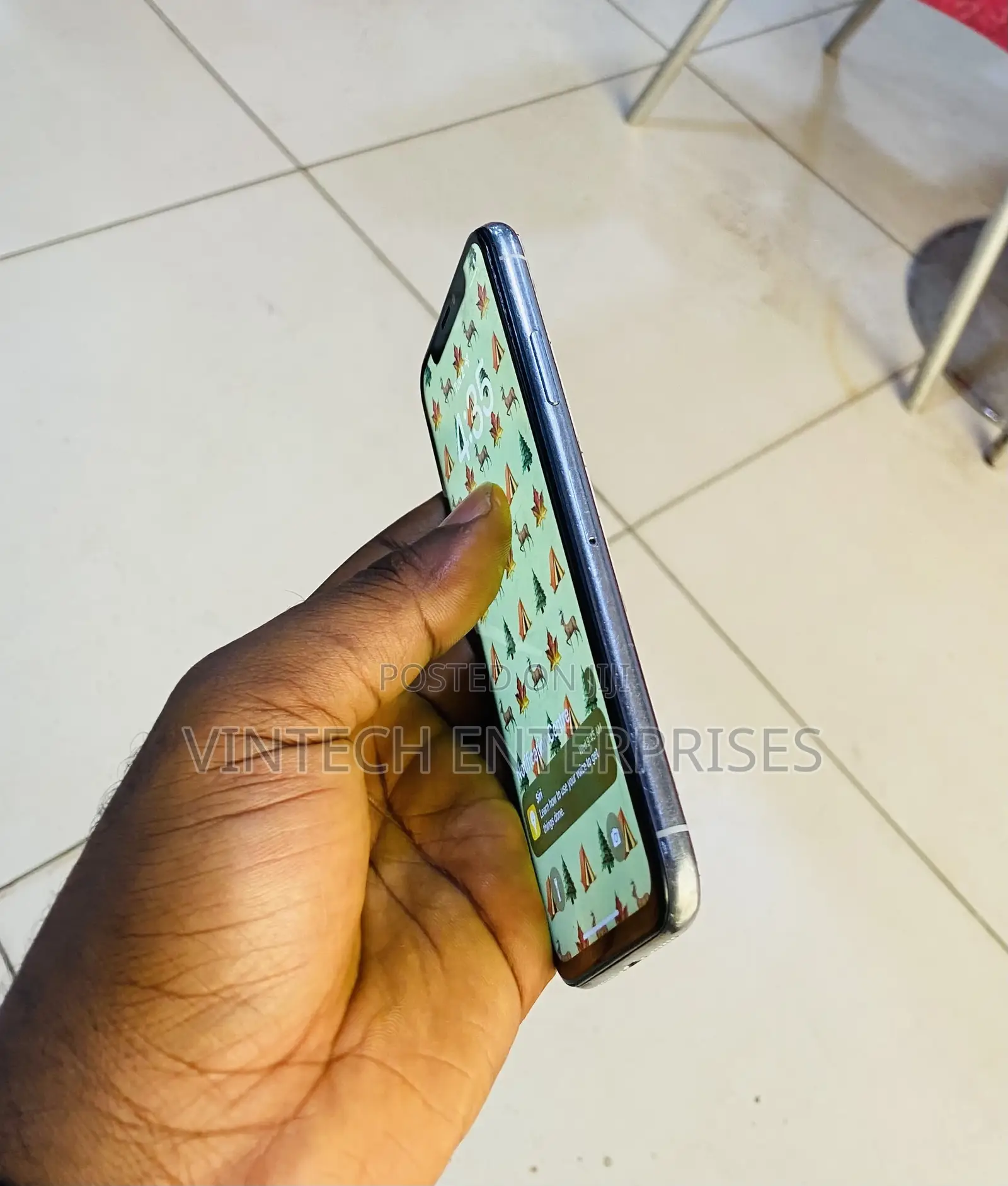 Apple iPhone X 64 GB White