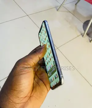 Apple iPhone X 64 GB White