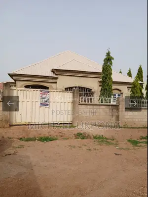 4bdrm Bungalow in Karu-Nasarawa for sale