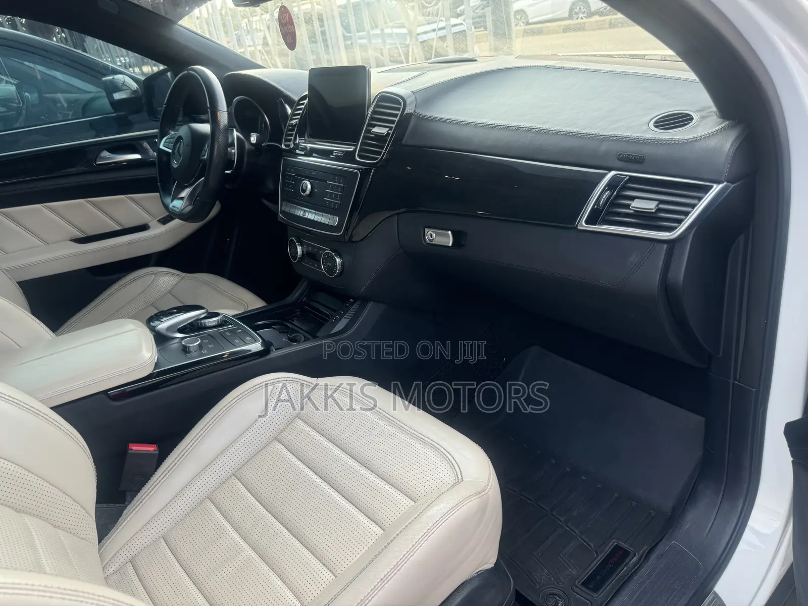 Mercedes-Benz GLE-Class 2018 White