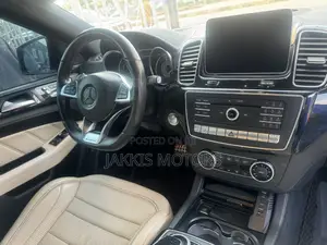Mercedes-Benz GLE-Class 2018 White