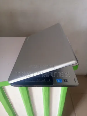 Laptop Toshiba Satellite C850 4GB Intel HDD 320GB
