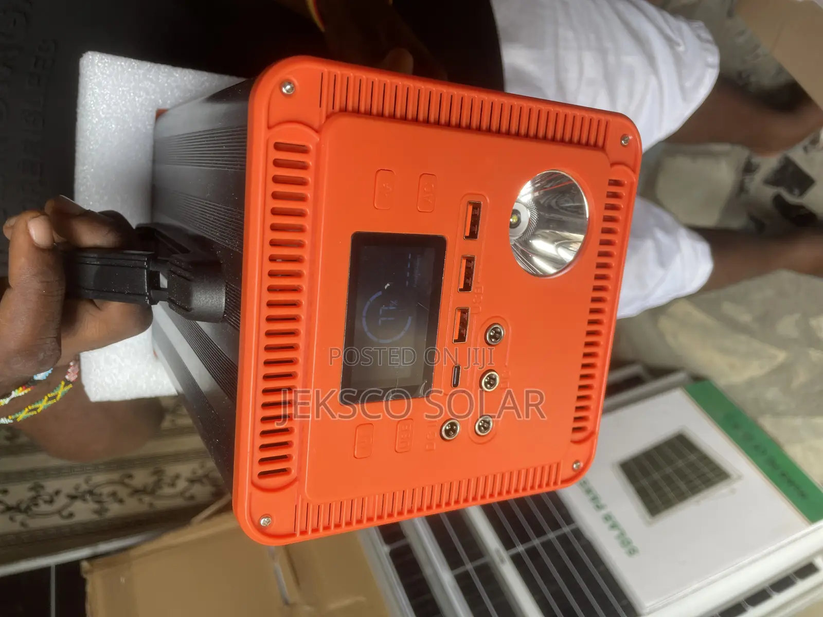Energy Storage Solar Generator 500w, 40ah With Panel.