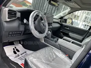 Toyota Tundra Limited CrewMax 6.5' Bed 2024 Blue
