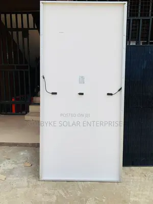 525watts Jinko Solar Panel Halfcut 156cells