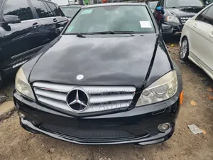 Mercedes-Benz C300 Luxury 4Matic Sedan AWD (3.0L 6cyl 7A) 2010 Black