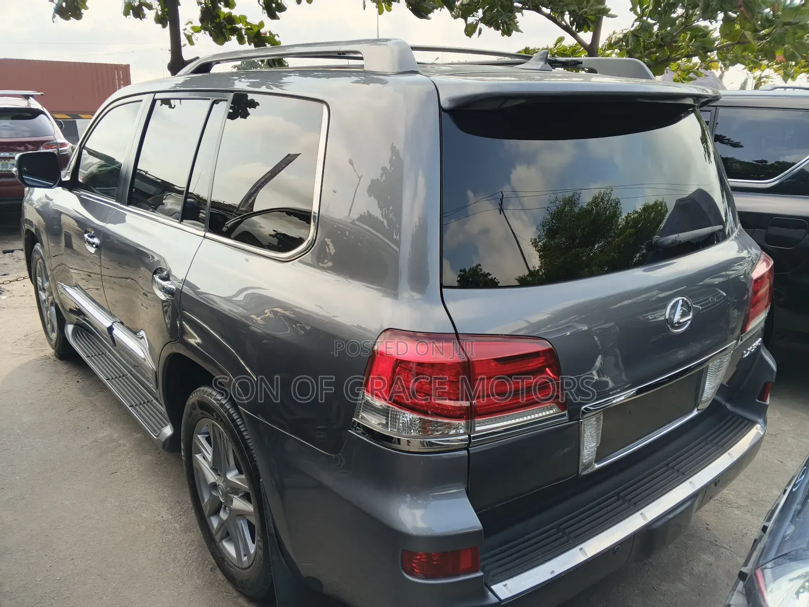 Lexus LX 2015 Gray