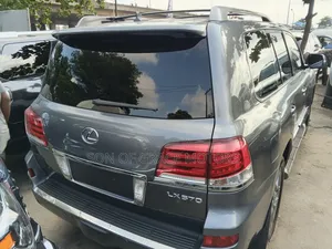 Lexus LX 2015 Gray