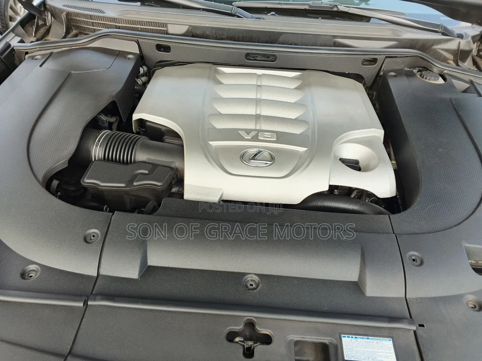 Lexus LX 2015 Gray