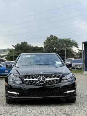 Mercedes-Benz C300 Sport 4Matic Sedan AWD (3.0L 6cyl 7A) 2012 Black