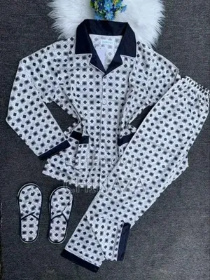 Unisex Pyjamas With Slippers
