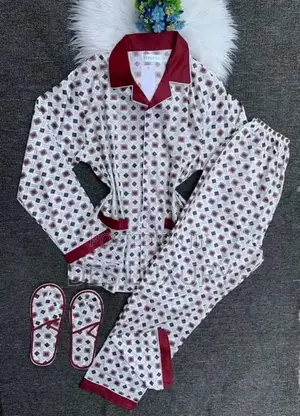 Unisex Pyjamas With Slippers