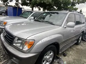Toyota Land Cruiser 2004 Silver