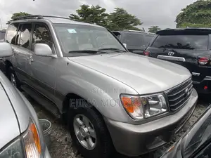 Toyota Land Cruiser 2004 Silver