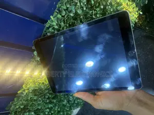 Apple iPad Air 32 GB Black