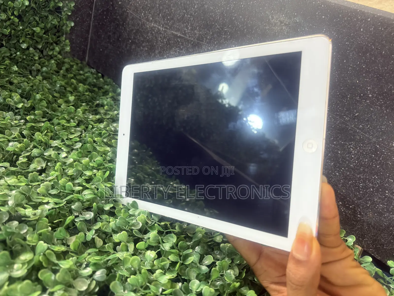 Apple iPad Air 16 GB White