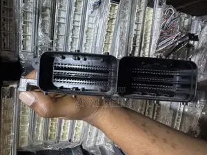 Range Rover Velar Ecu Brain Box 2019 Model Hx73-14c568-Bb