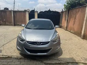 Hyundai Avante 2014 Silver