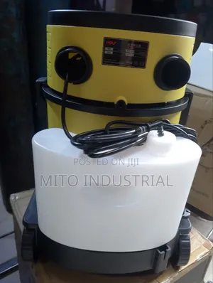 Vacuum With Extractor