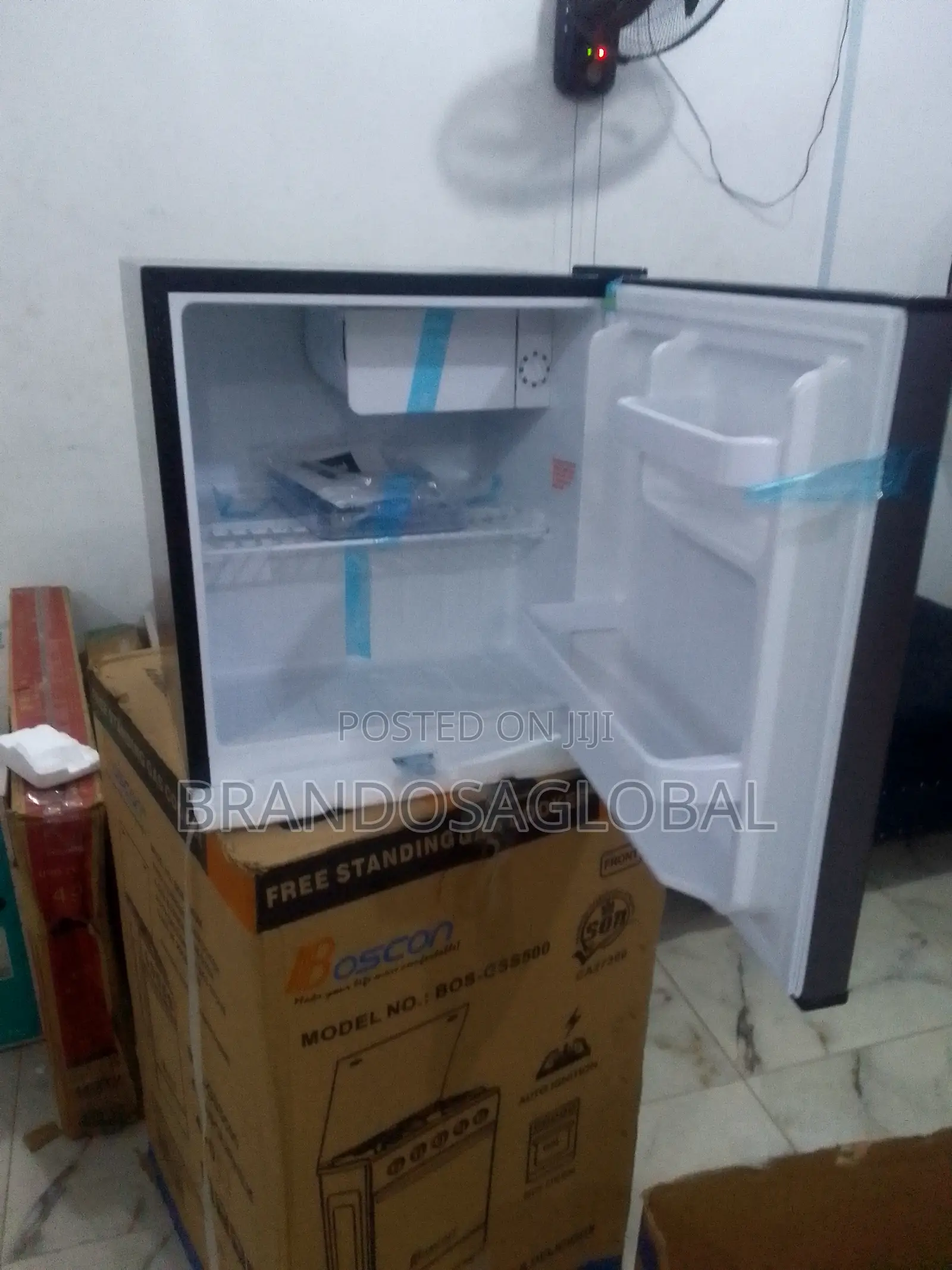 Silent-Running Royal 55l Fridge – Modern Look