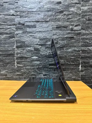 Laptop Dell Allienware M18 R1 32GB Intel Core i9 SSD 2T