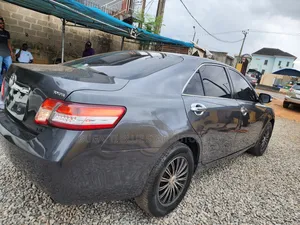 Toyota Camry 2.4 LE 2008 Gray