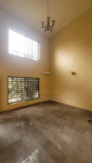 4bdrm Townhouse / Terrace in Garki 1 for rent