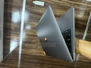 Laptop Apple MacBook Pro 2018 16GB Intel Core I7 SSD 512GB